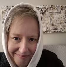 The second, harsher email reminded employees there are only three options  when Musk sends directions: explain why he's wrong, request further  clarification, or execute.