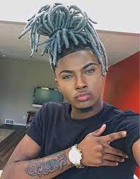 Eye Candy Men Loc Styles Grey Faux Locs In A Bun Pilled On To Of His Head Fauxlocs Eyecandy Coiffure Homme Coiffure Dread Fausse Dreadlocks