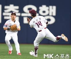 결국 현역으로 입대해 육군 31사단에서 군 복무를 마쳤다. ìê±´ì°½ ì´ë µê² ì¡ìì´ Mkí¬í  ë¤ì´í¸ë´ì¤