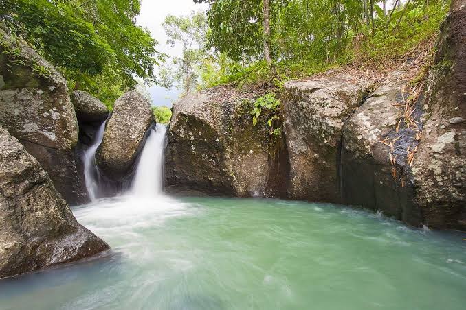 Batu Belah Waterfall