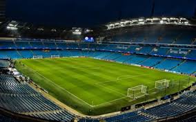 Manchester piccadilly station to etihad campus stop and on towards ashton. Herunterladen Hintergrundbild Etihad Stadion Fussball Leeres Stadion Manchester City Stadium Fussball Stadion Manchester City Fc Den Englischen Stadien Fur Desktop Kostenlos Hintergrundbilder Fur Ihren Desktop Kostenlos