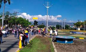 Hoy se entregará por parte de los manifestantes el sector de . Vea Los 18 Puntos Viales Bloqueados En Cali Diario Occidente