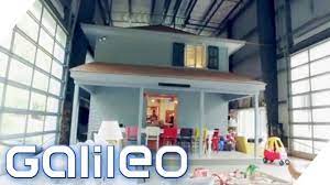 Auf lokalwissen im branchenbuch halle finden sie 14 einträge mit adressen, telefonnummern, öffnungszeiten und bewertungen. Diese Familie Wohnt In Einem Kleinen Haus In Einem Grossen Haus Galileo Lunch Break Youtube
