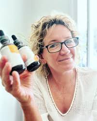 If you are a woman ages 30 to 40 abs suffer from the following- 1. Stubborn  areas in the back of the thighs, hips? 2. No matter what you do it gets