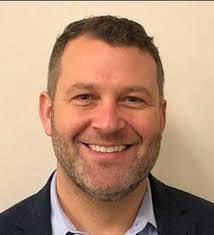 Chris Lennox's Instagram, Twitter & Facebook