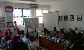 Maybe you would like to learn more about one of these? Karyawan Rsud Kota Bandung Demo Gaji Di Bawah Umr Republika Online