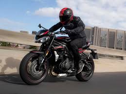 2020 triumph street triple r bs6 india launch price rs 8 84 lakh 2020 triumph street triple r bs6 india launch price rs 8 84 lakh