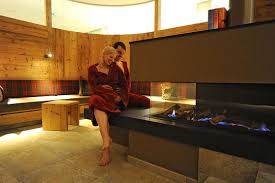 Job als massage & beauty professional (m/w/d) für day spa gesucht? Wellness Beauty Seehotel Wiesler Titisee