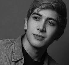 Dorian Barton's Instagram, Twitter & Facebook