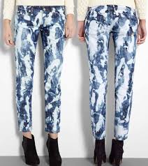 Black And Blue Tie Dye Pants Splatter Bleach Or Reverse Tie Dye Those Jeans You Never Wear For An Updated Look Reverse Tie Dye Denim Diy Upcycle Clothes