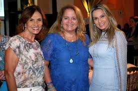 Brazilian political figure who is recognized for having served as a federal senator in 2016, he was elected to be the mayor rio de janeiro. Aniversario Da Primeira Dama Sylvia Jane Crivella Clube Da Aeronautica Eventos