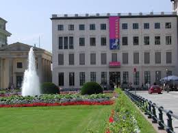 2,463 likes · 279 talking about this · 2,547 were here. Stiftung Brandenburger Tor Im Max Liebermann Haus Literaturorte Berlin Brandenburg Literaturlandschaft