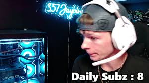 Chad Adrian Quismundo (@charlizagaming) je V ŽIVO