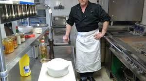 Amiens Le Restaurant Chez Maman Rouvre Et Change De Nom