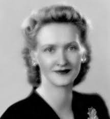 Maxine Porter's Instagram, Twitter & Facebook