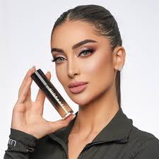 Full coverage Lasts over 24 hours with a beautiful matte finish Ideal for  oily or combination skin Resists water and sweat