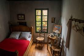 La chambre de van gogh cycle 2 / comitán en el espacio: Van Gogh Room Sleep In A Painting Townhouses For Rent In Arles Provence Alpes Cote D Azur France