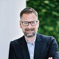 David Collar (@davyc68)