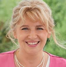 Patricia Lebon's Instagram, Twitter & Facebook