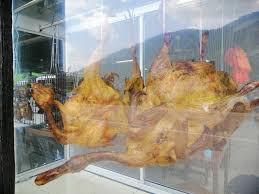 Sesekali ada yang teringin atau mencari di kawasan lembah klang, namun agak sukar kerana tidak ramai kedai yang menjual itik dan daging salai. Hari Hari Yang Ku Lalui Zaini Salai House Kuala Pilah