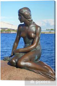 La sirenita fue escrito por el famoso autor hans christian andersen, quien vivió en copenhague en el la sirenita está cerca del centro de copenhague y puedes llegar fácilmente a pie o en bicicleta. Cuadro En Lienzo Estatua De La Sirenita Copenhague Pixers Vivimos Para Cambiar
