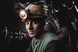 Шахтёр — одна из самых опасных «мирных» профессий. Professiya Shahter Ot Razrusheniya K Vosstanovleniyu Visions For Coal Regions