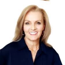 Kelly Thibault's Instagram, Twitter & Facebook