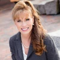 Donna Oneill's Instagram, Twitter & Facebook