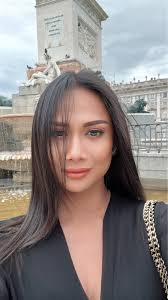 Hi, I'm a 24 yo girl from Italy. I'm looking for girls who would like to  join me for a short trip to a european city in december for the christmas  markets🙏🏻