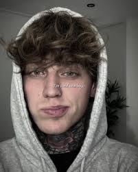 j'aime cette homme... ❤️ #pourtoi #fyp #99 #nessaabarrett #aaronliebregts  #itaintokbroedit #loveher #edits #actives?