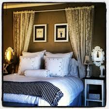 Romantic decorations for the bedroom do not have to be about certain colors, shapes, or other iconic influences that represent love and togetherness. Pin On Bedroom Decor