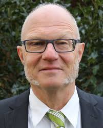 Seit 1985 musizieren wir unter seiner Leitung.