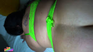 Crystal-Blue-Fucks-clown-to-pay-her-ren - Crystal Blue - EPORNER