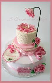 Torta Battesimo Bimba In Rosa Topper A 2 Piani Dummy Per Battesimo Uno Dei Quali Con Effetto Trapunta E Perle Commestibili E Stras Torte Idee Torta Battesimo