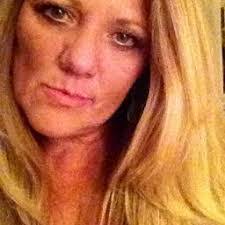 Kelly Stroud's Instagram, Twitter & Facebook