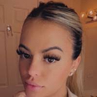 Kayla Bitz's Instagram, Twitter & Facebook