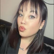 These Mini Pumpkin Cheesecakes combine the best of both worlds! Perfect for  the holidays! RECIPE:  https://www.lemontreedwelling.com/mini-pumpkin-cheesecakes/