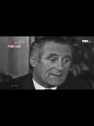 Madame Bình 1 mình khiêu vũ giữa bầy sói