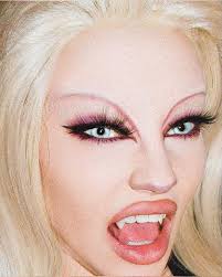 Rhiannon Martinez (rhiannonmartine)