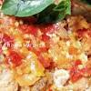 Perpaduan bumbu pada resep ayam geprek ini memberikan kelezatan yang luar biasa. 1