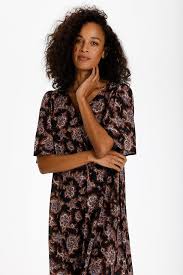 Maybe you would like to learn more about one of these? Kaffe Kaeioma Kleid Midnight Red Blue Paisley Shoppen Sie Midnight Red Blue Paisley Kaeioma Kleid Ab