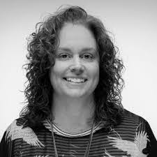 Amanda Goosen's Instagram, Twitter & Facebook