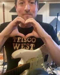 Brett Wood (@brettwoodmusic) • Instagram photos and videos