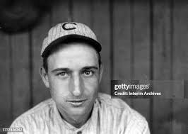 270 Utility Player Photos & High Res Pictures