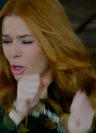 Kahraman finally discovered that Defne was dangerous and had her locked up.