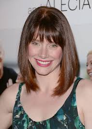 Swoopy short to medium layers for. 15 Of The Best Hairstyles For Medium Length Straight Hair The Skincare Edit