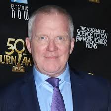 Megan Hilty and Jessie Mueller to Star in Lifetime's 'Patsy & Loretta'