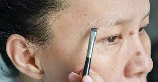 How to make your eyebrows grow back faster. How Long Does It Take For Eyebrows To Grow Back