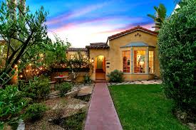 Sellers Find A Time Capsule In Their Los Feliz Home Spanish Style Homes Los Feliz Spanish Style