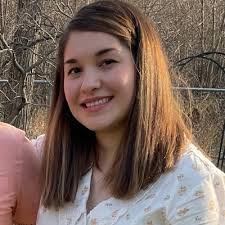 Ms. Luneburg (@BusyinBilingual)